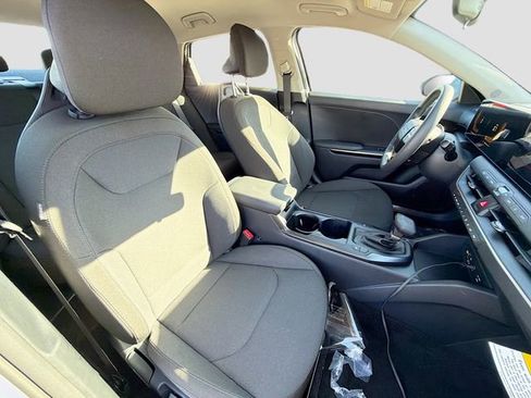 New 2026 Kia K4 LXS FWD image 24