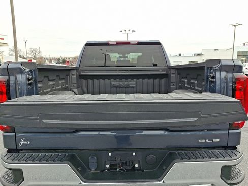 Certified 2022 GMC Sierra 1500 SLE w/ X31 Off-Road Package image 29