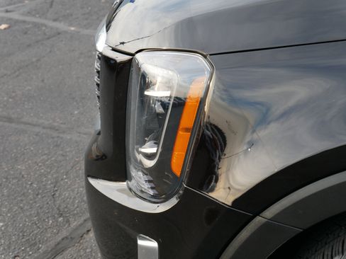 Used 2021 Kia Telluride S image 16