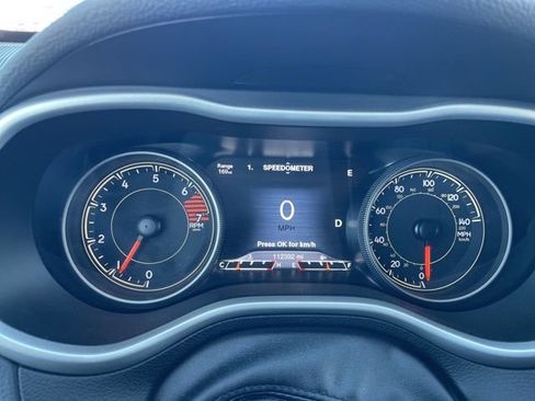 Used 2018 Jeep Cherokee Trailhawk w/ Cold Weather Group image 11