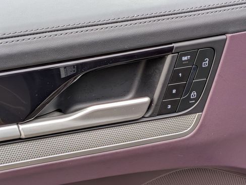 Certified 2025 Porsche Cayenne Coupe AWD/4WD image 14