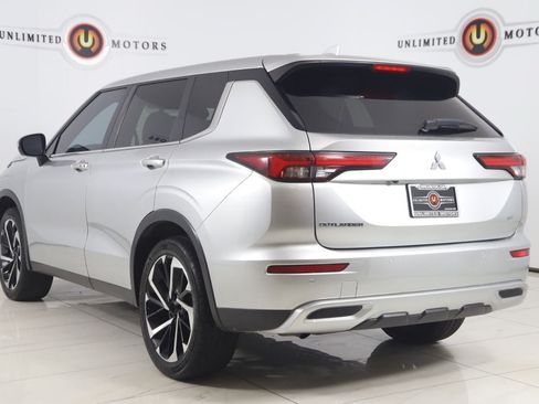 Used 2024 Mitsubishi Outlander SE AWD/4WD image 4