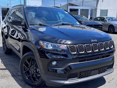 New 2026 Jeep Compass Latitude AWD/4WD image 1