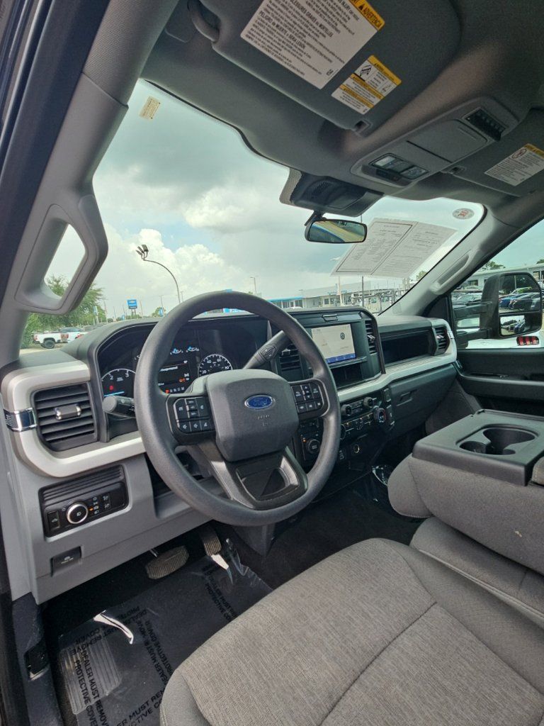 Used 2025 Ford F250 XL w/ STX Appearance Package AWD/4WD image 13