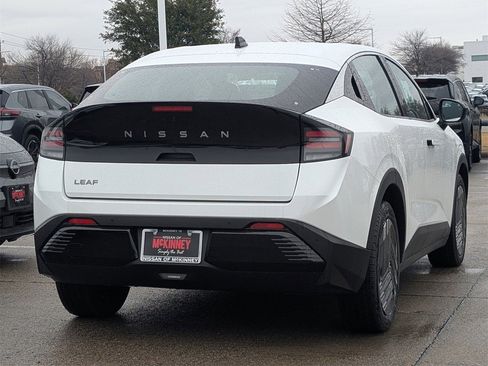 New 2026 Nissan Leaf image 4