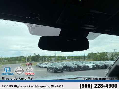 Used 2021 Toyota Tacoma TRD Off-Road AWD/4WD image 19