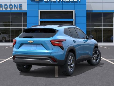 New 2026 Chevrolet Trax LT w/ LT Convenience Package FWD image 4