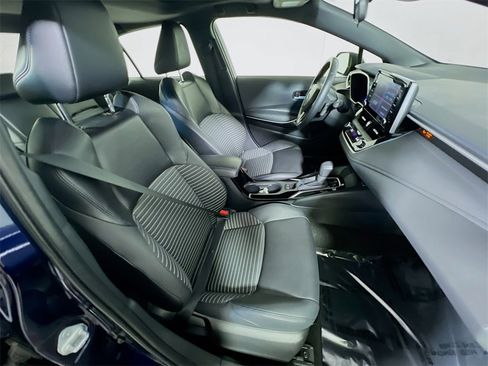 Certified 2021 Toyota Corolla XSE image 24