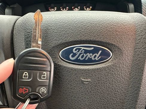 Used 2014 Ford F150 Raptor w/ Equipment Group 801A Luxury image 46