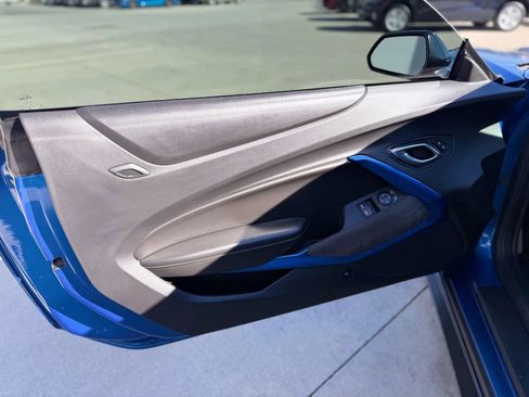 Used 2017 Chevrolet Camaro SS image 10