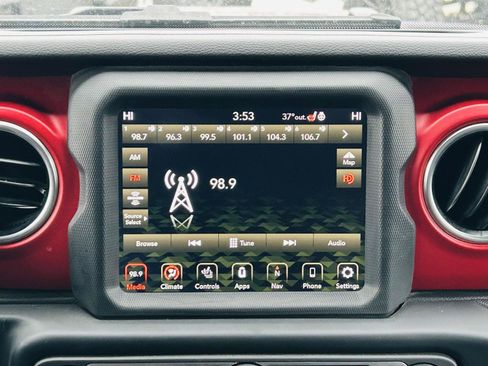 Used 2023 Jeep Wrangler Unlimited Rubicon w/ Xtreme 35 Tire Package image 17