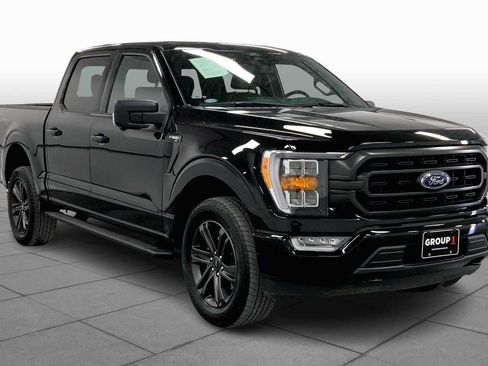 Used 2022 Ford F150 XLT w/ Equipment Group 302A High AWD/4WD image 4