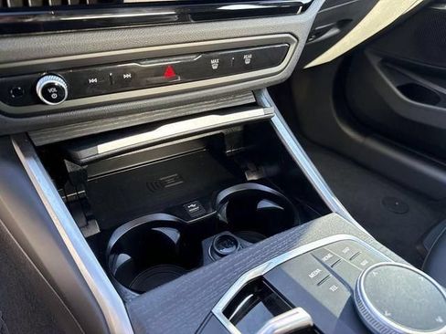 Used 2025 BMW 330i Sedan w/ Premium Package RWD image 29