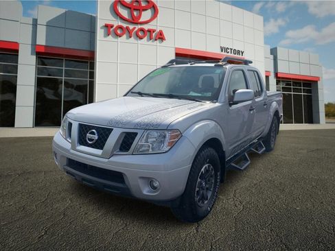 Used 2020 Nissan Frontier PRO-4X w/ Pro-4x Utility Package AWD/4WD image 12