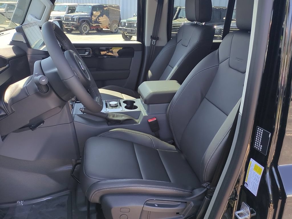 Used 2025 INEOS Grenadier Quartermaster AWD/4WD image 18