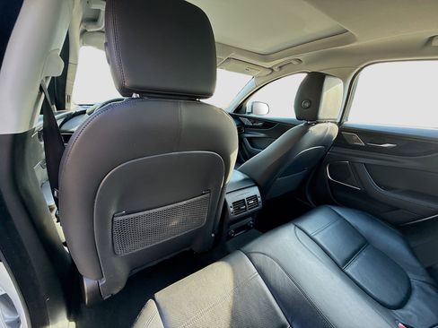 Used 2020 Jaguar XE S image 24