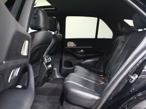 Used 2021 Mercedes-Benz GLE 350 4MATIC w/ Premium Package image 29