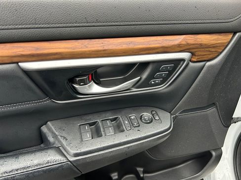 Used 2020 Honda CR-V Touring image 23