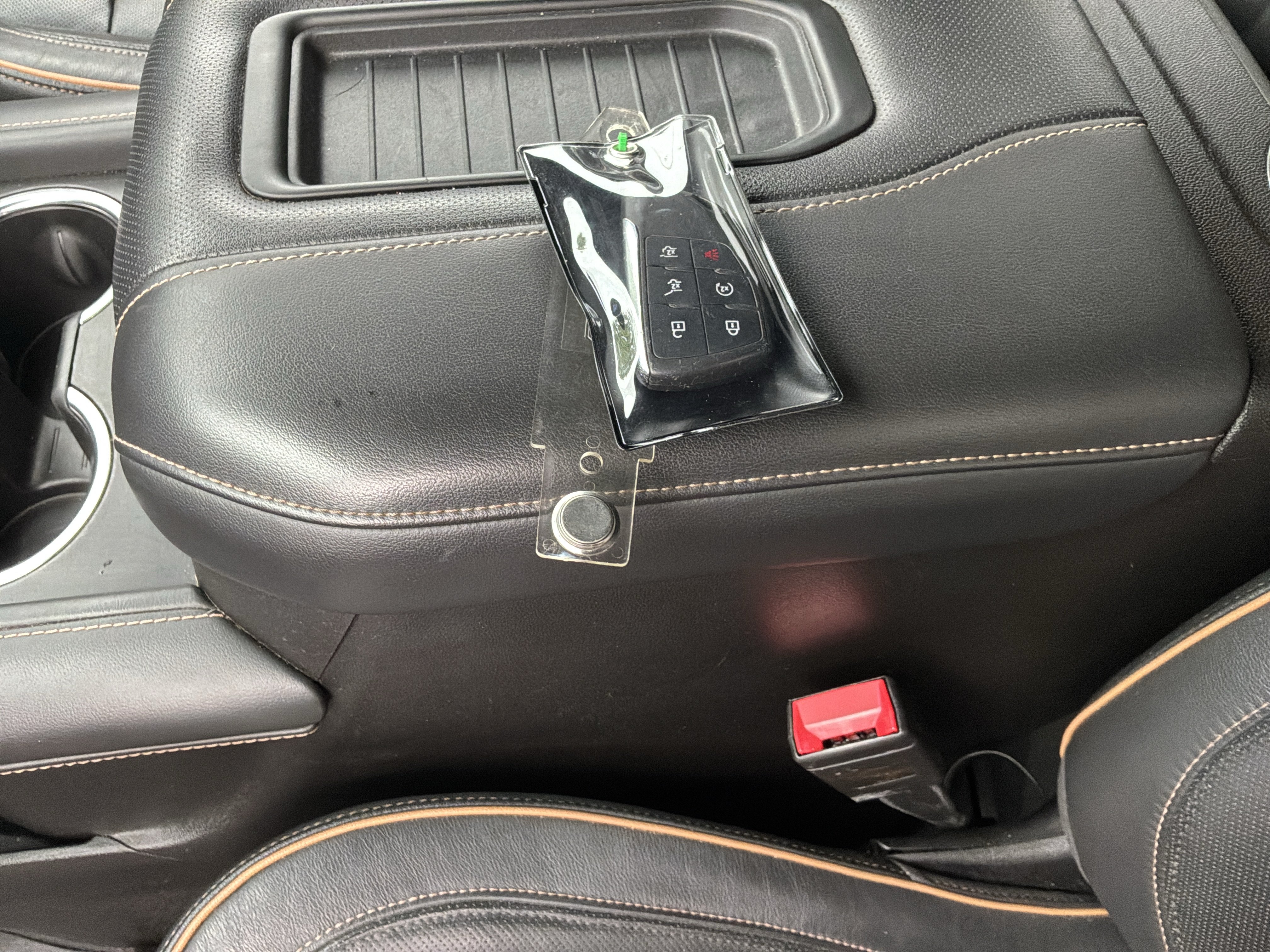 Used 2021 GMC Yukon AT4 w/ AT4 Premium Package AWD/4WD image 37