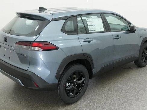 New 2026 Toyota Corolla Cross L image 9