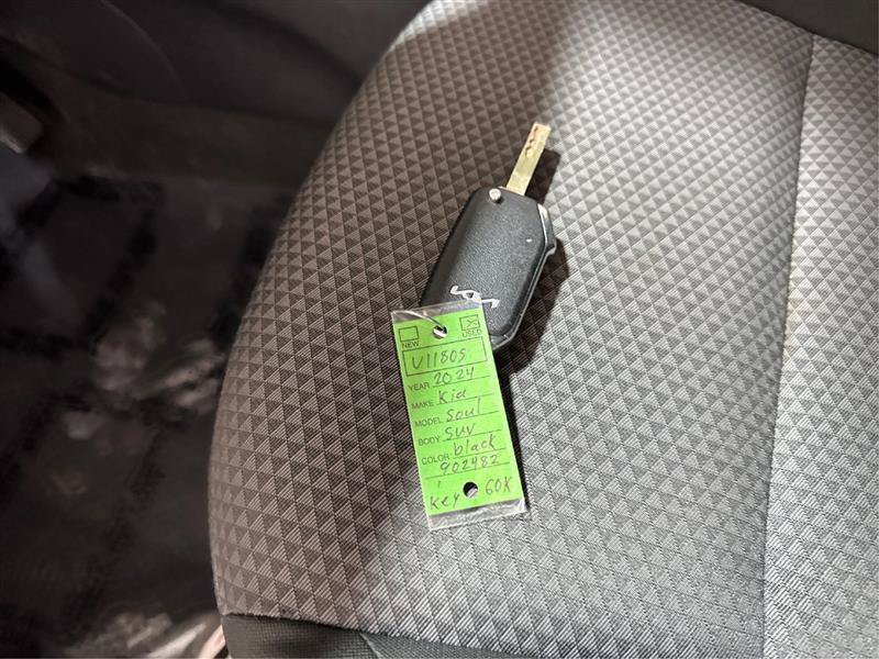 Used 2024 Kia Soul LX w/ Option Group 015 FWD image 27