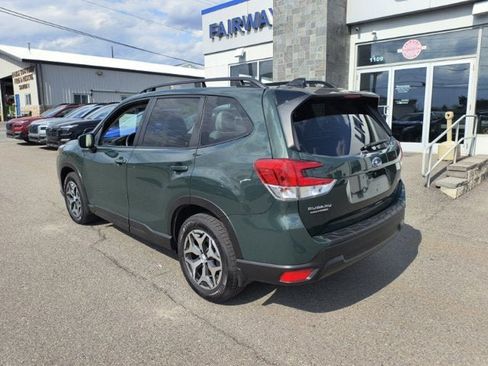 Certified 2024 Subaru Forester Premium AWD/4WD image 2