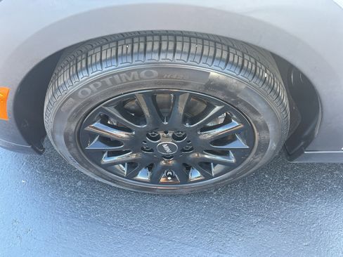Used 2022 MINI Cooper 4-Door Hardtop FWD image 48