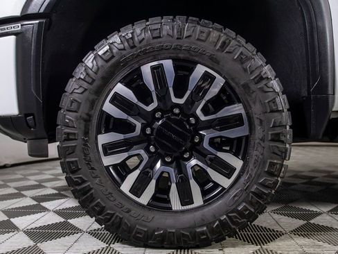 Used 2024 GMC Sierra 2500 Denali Ultimate image 35