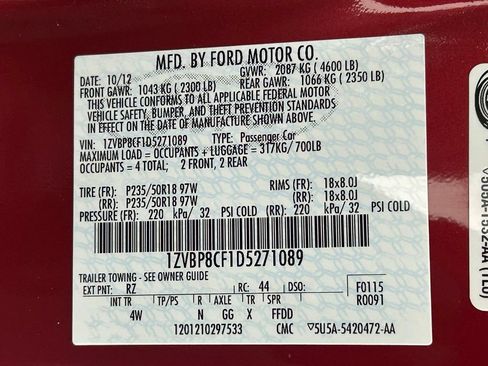 Used 2013 Ford Mustang GT Premium w/ Electronics Pkg RWD image 31