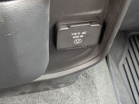 Used 2023 RAM 1500 Big Horn AWD/4WD image 24