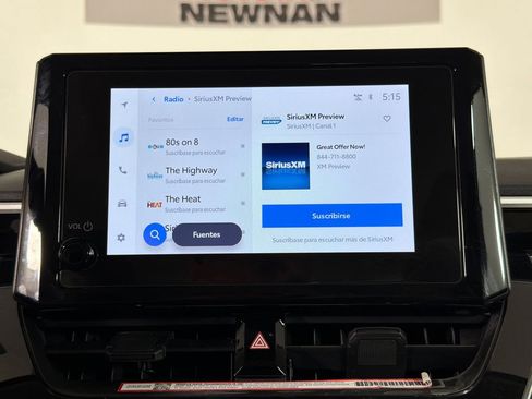 Used 2025 Toyota Corolla LE image 28