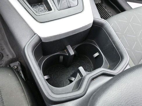 Used 2022 Toyota RAV4 XLE AWD/4WD image 18