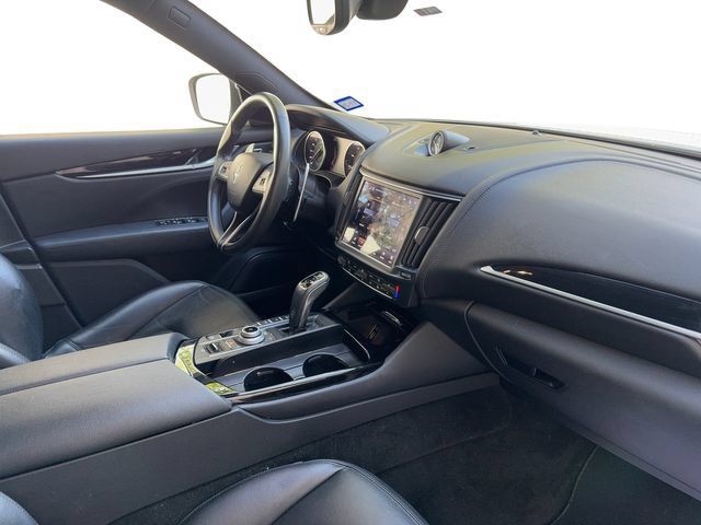 Used 2021 Maserati Levante S AWD/4WD image 11