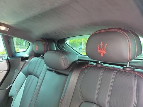 Used 2024 Maserati Levante Modena Ultima AWD/4WD image 17