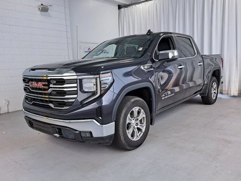 Used 2025 GMC Sierra 1500 SLT RWD image 2