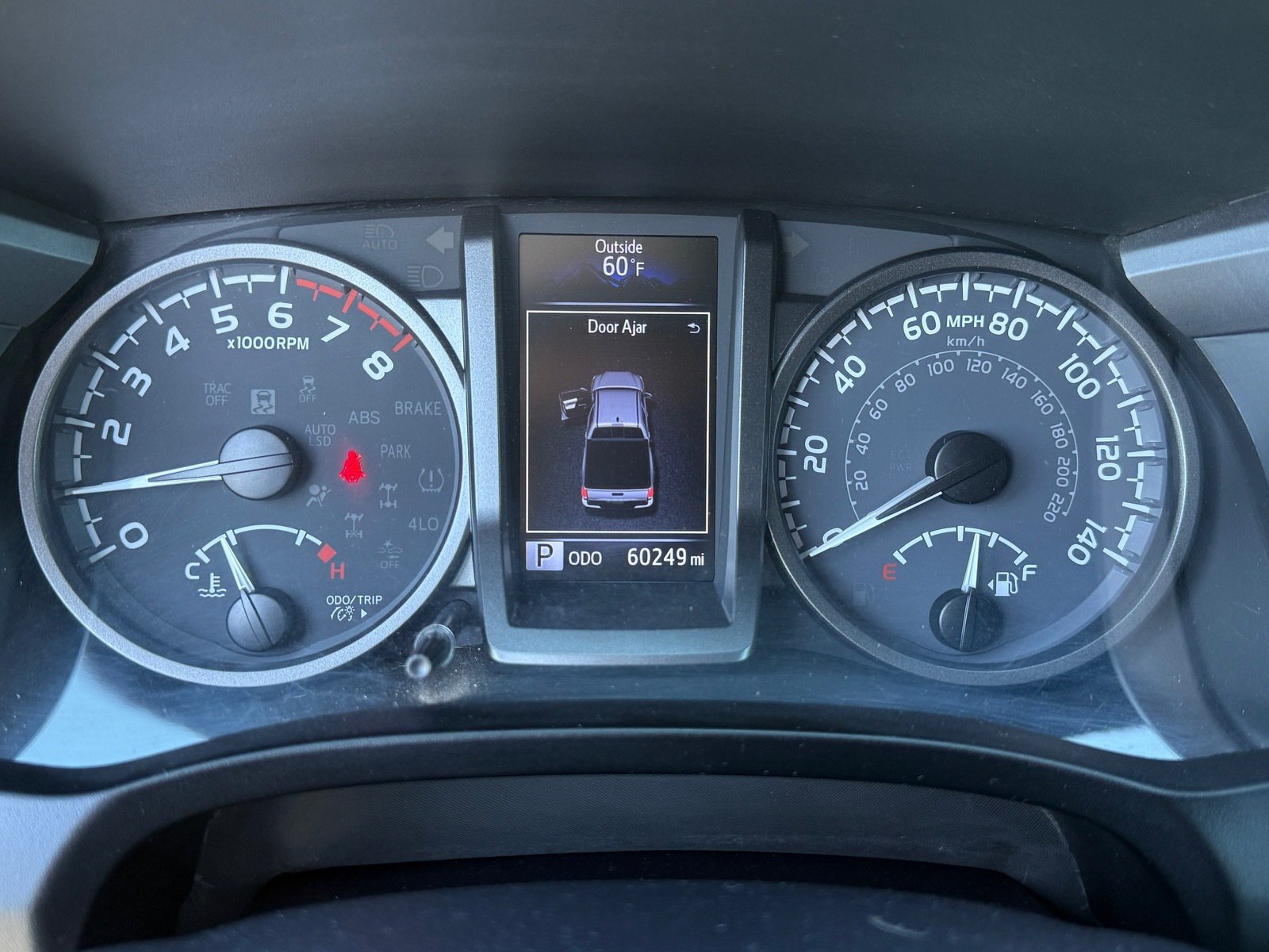 Used 2021 Toyota Tacoma TRD Off-Road w/ Technology Package AWD/4WD image 28