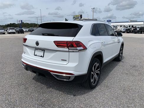 Used 2020 Volkswagen Atlas Cross Sport SEL Premium image 4