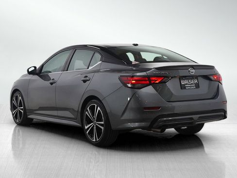 Used 2022 Nissan Sentra SR w/ SR Premium Package image 3