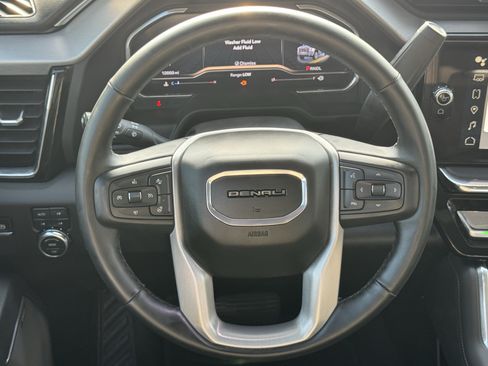 Used 2025 GMC Sierra 2500 Denali AWD/4WD image 12