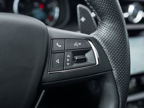 Used 2021 Maserati Quattroporte Trofeo image 67