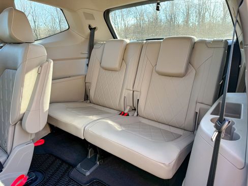 Used 2024 Volkswagen Atlas SEL Premium R-Line image 23