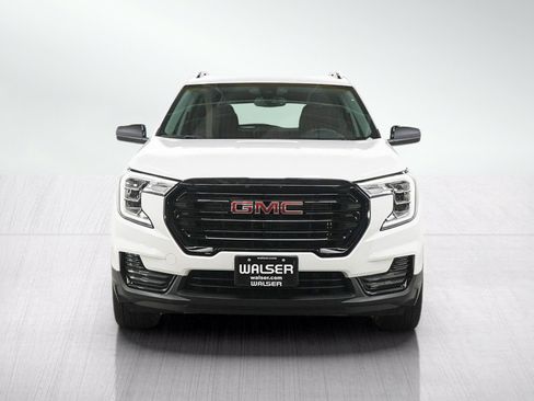 Used 2023 GMC Terrain SLE w/ Driver Convenience Package AWD/4WD image 8