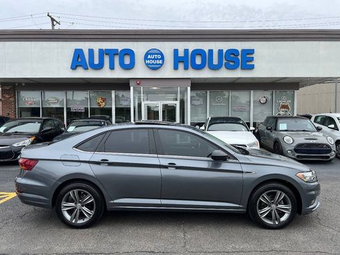 Used 2019 Volkswagen Jetta R-Line FWD image 9