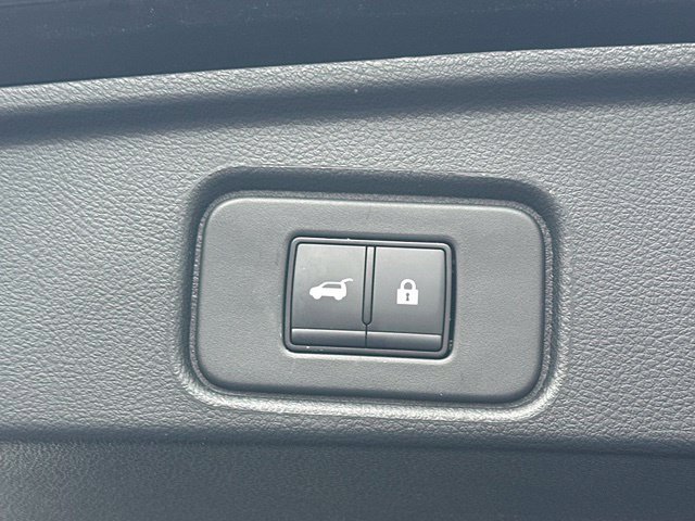 Used 2026 Nissan Pathfinder Rock Creek AWD/4WD image 17