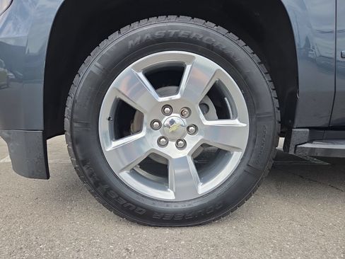 Used 2019 Chevrolet Suburban LS w/ All-Season Package AWD/4WD image 16