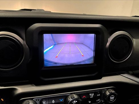 Used 2022 Jeep Wrangler Unlimited Sport image 14