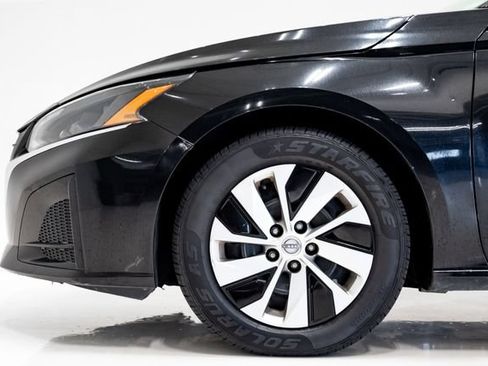 Used 2023 Nissan Altima 2.5 S FWD image 25