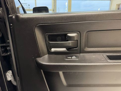 Used 2015 RAM 1500 Express image 46