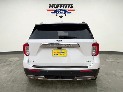 Used 2022 Ford Explorer XLT w/ Equipment Group 202A AWD/4WD image 4