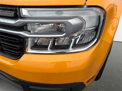 Used 2023 Ford Maverick Lariat w/ Lariat Luxury Package image 9